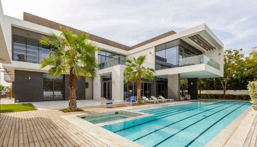 Luxury Villa in Noida